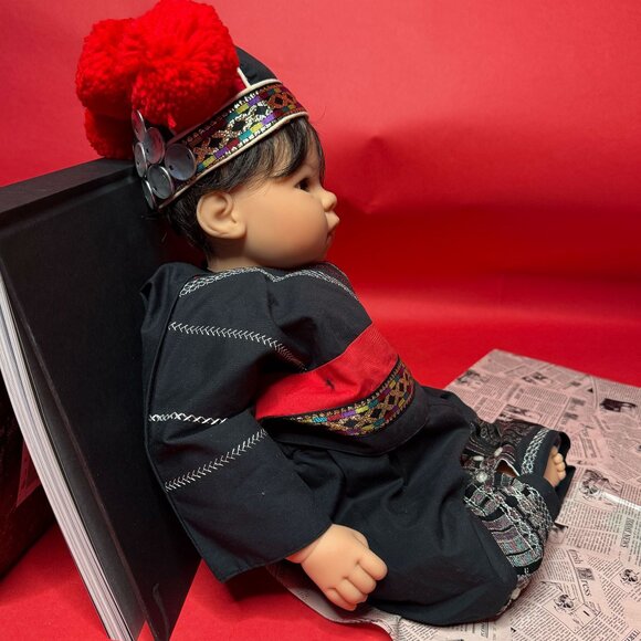 Vintage 2000 Lee Middleton Original Gift Doll - Nostalgic Collector's Treasure - Picture 4 of 12